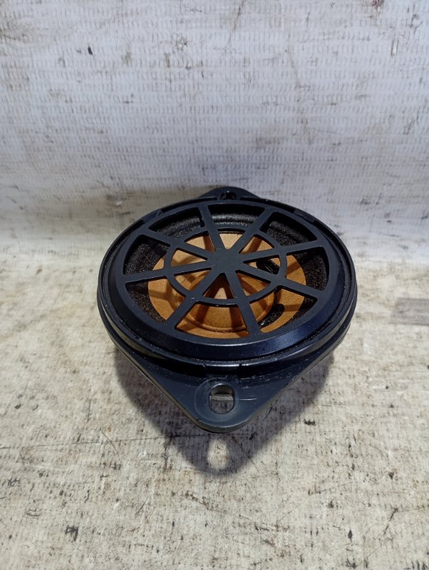 Динамик Audi A4 2011 B8