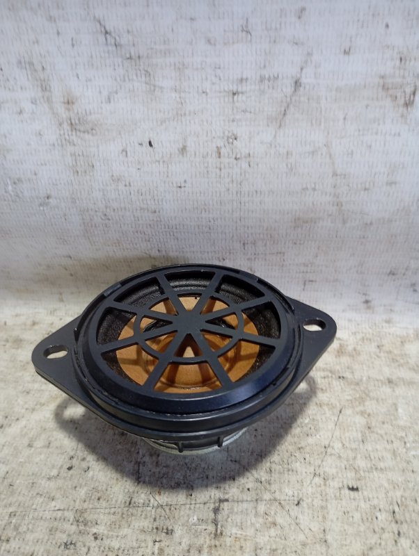 Динамик Audi A4 2011 B8