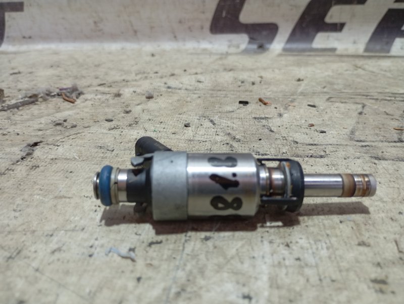 Форсунка топливная высокого давления Audi A4 B8