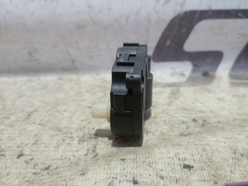 Сервопривод заслонки печки Audi A4 2011 B8