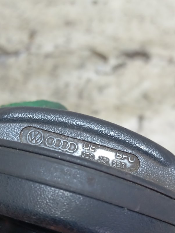 Лючок бензобака Audi A4 2011 B8
