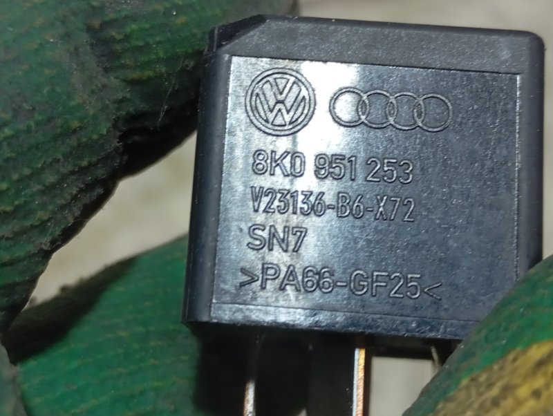 Реле Audi A4 2011 B8