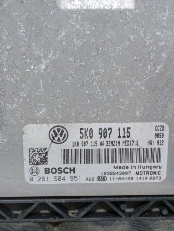 Блок управления двигателем Volkswagen Golf 2011 Mk6