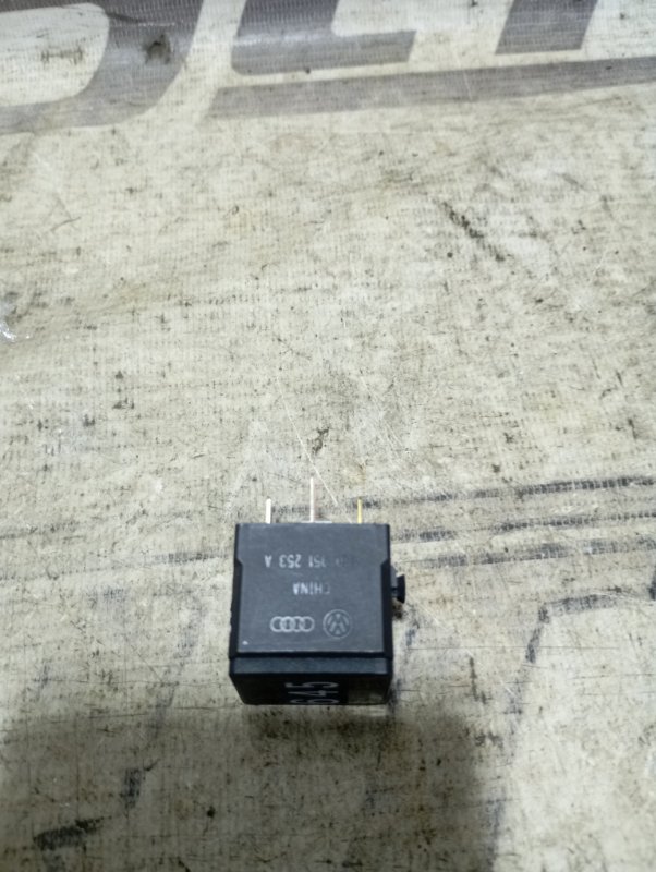 Реле Volkswagen Tiguan 2014 5N