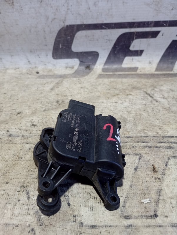 Сервопривод заслонки печки Volkswagen Golf 2011 Mk6