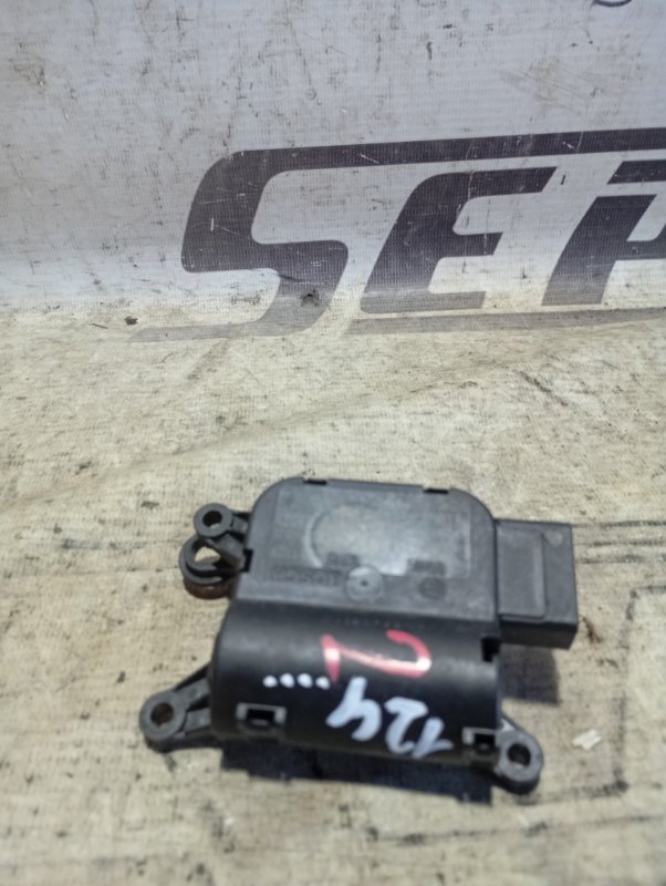 Сервопривод заслонки печки Volkswagen Golf 2011 Mk6