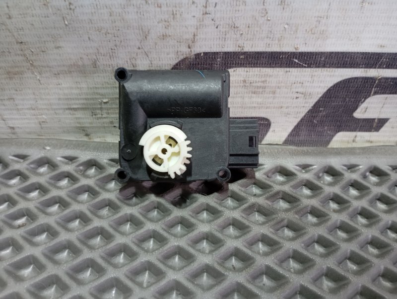 Сервопривод заслонки печки Audi A6 ALLROAD 2010 C6