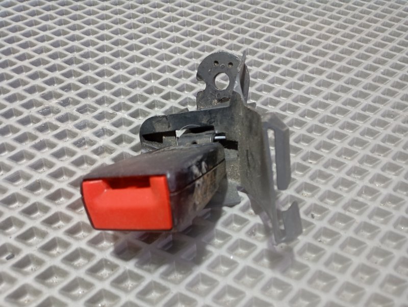 Замок ремня безопасности Audi A6 ALLROAD 2010 C6