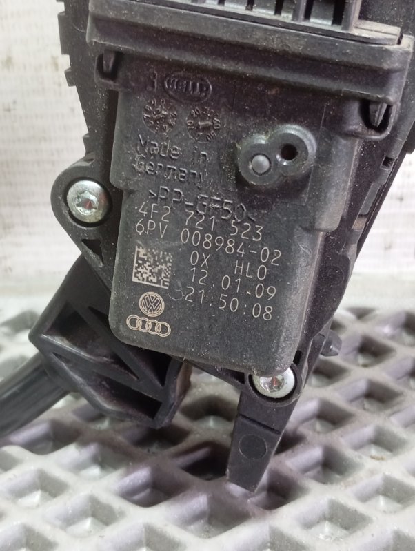 Педаль газа Audi A6 ALLROAD 2010 C6