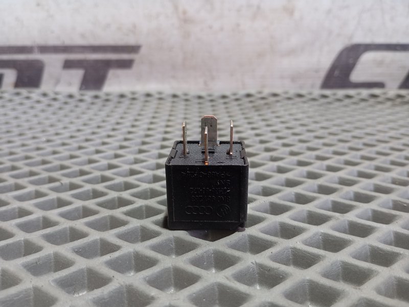 Реле Audi A6 ALLROAD 2010 C6