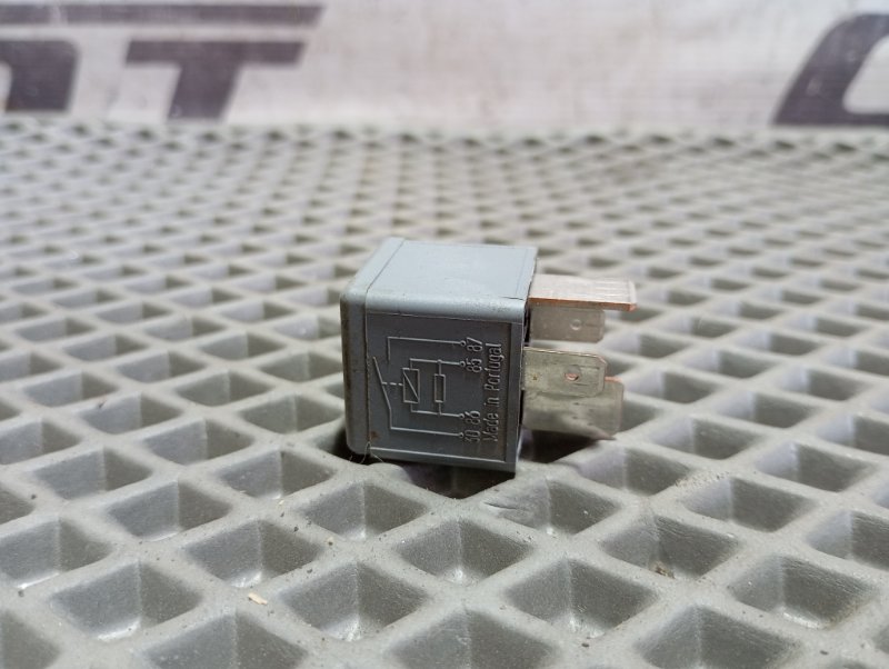 Реле Audi A6 ALLROAD 2010 C6