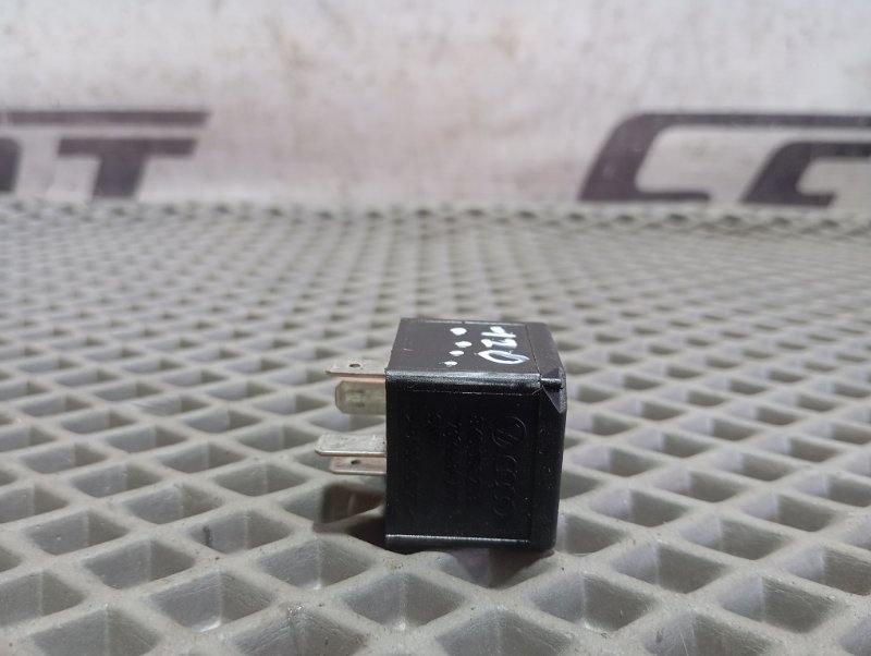 Реле Audi A6 ALLROAD 2010 C6