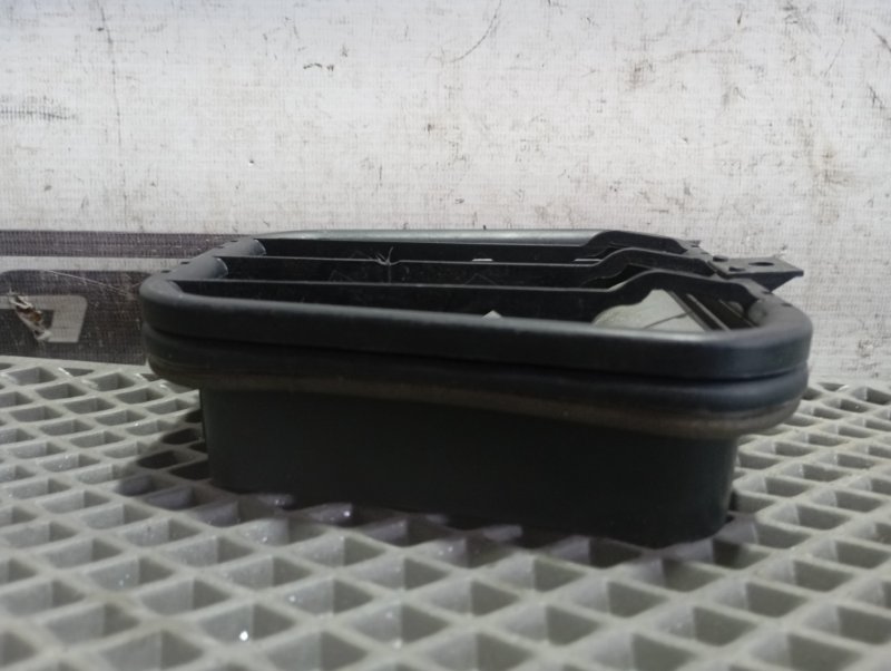 Кронштейн бампера Audi A6 2010 C6