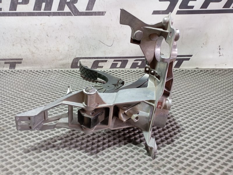 Педаль газа Audi A6 2005 C6