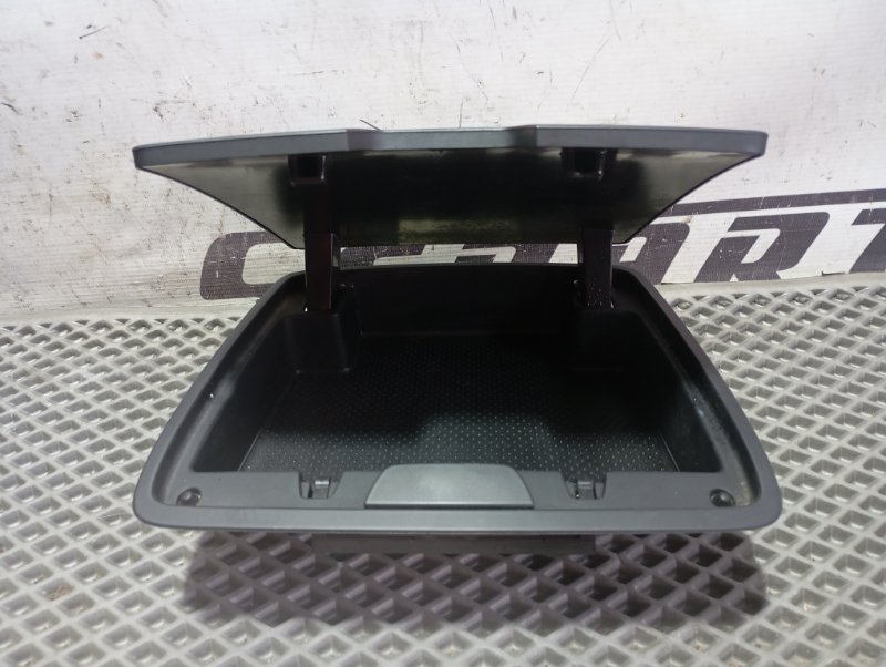 Бардачок Skoda YETI 2015