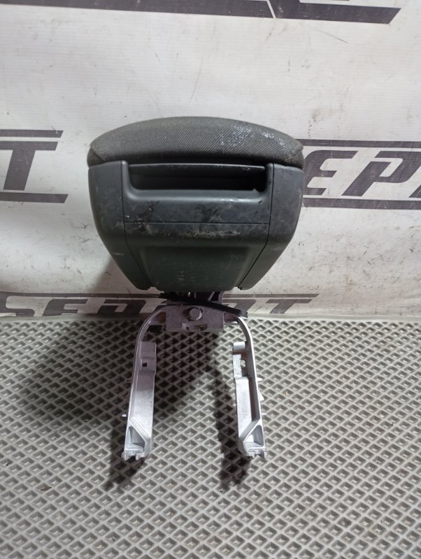 Подлокотник Audi A6 2007 C6