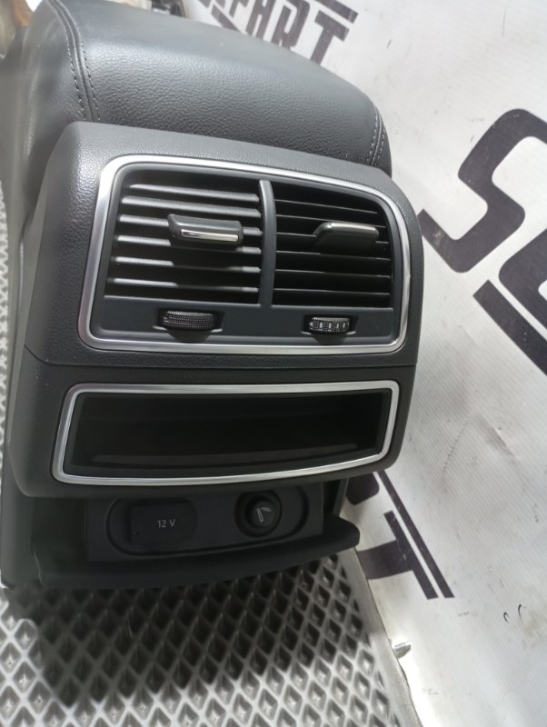 Подлокотник Audi A6 ALLROAD 2014 C7