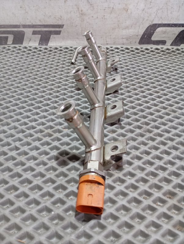 Рампа топливная Skoda YETI 2014