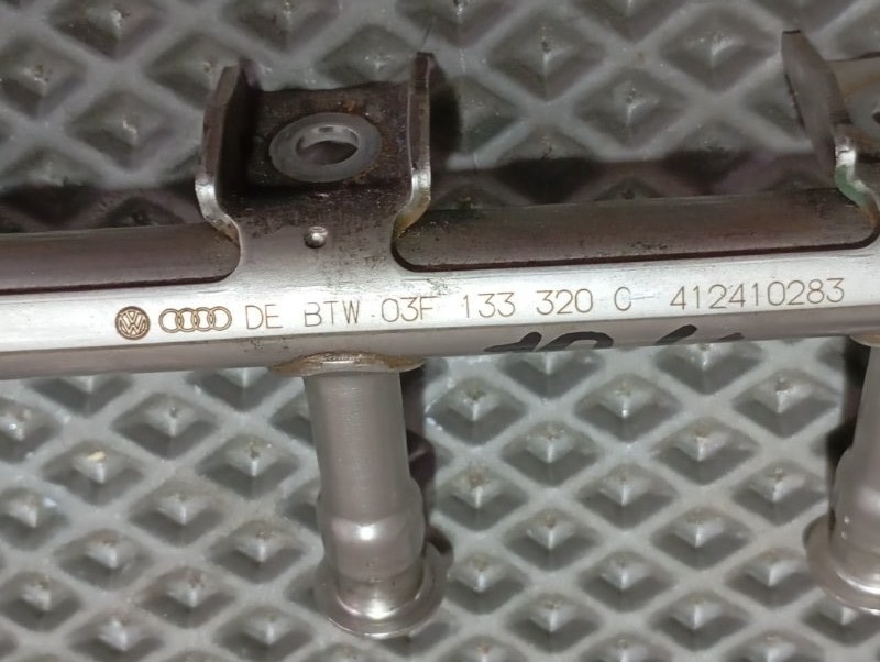 Рампа топливная Skoda YETI 2014