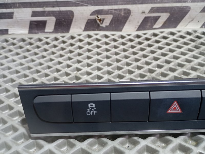 Блок кнопок Audi A3 2011 8P