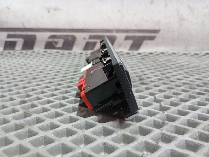Блок кнопок Audi A3 2011 8P
