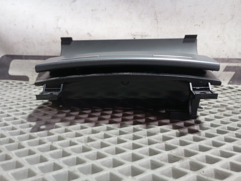 Пепельница Audi A3 2011 8P