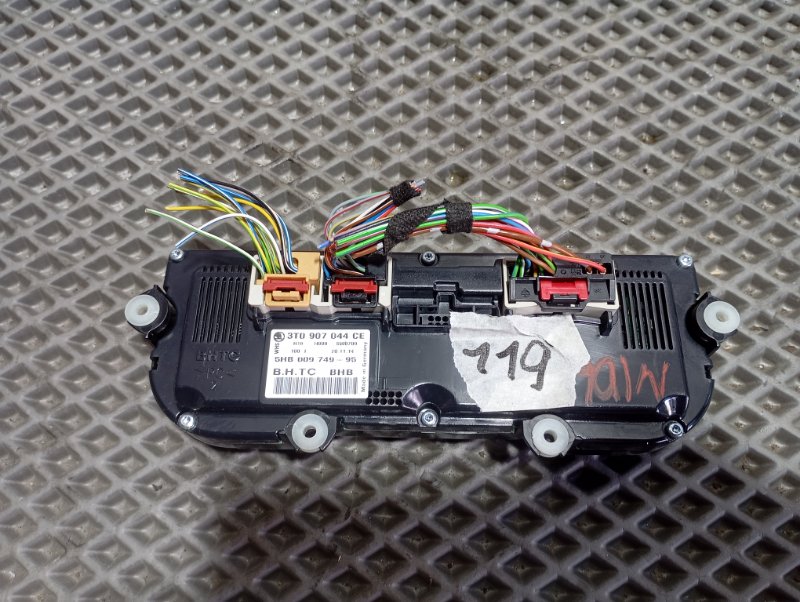 Блок управления климат-контролем Skoda YETI 2015