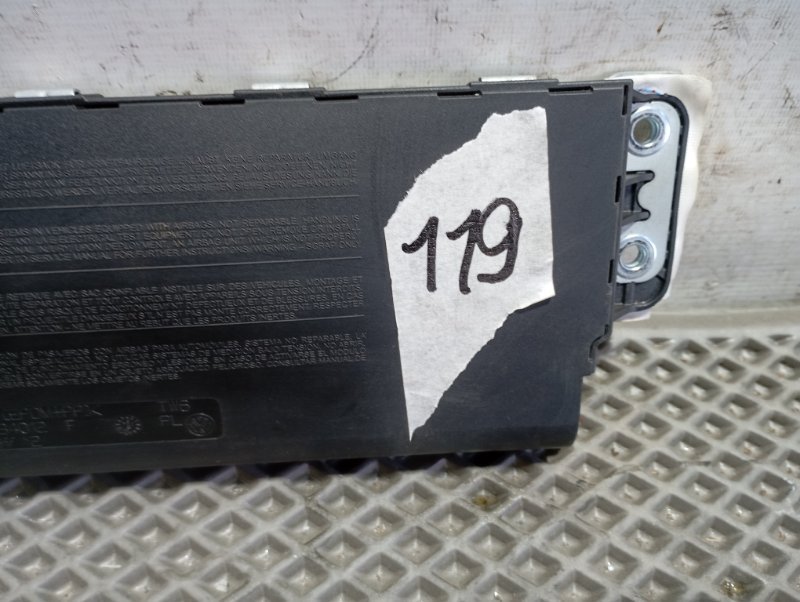 Подушка безопасности в колени Skoda YETI 2015