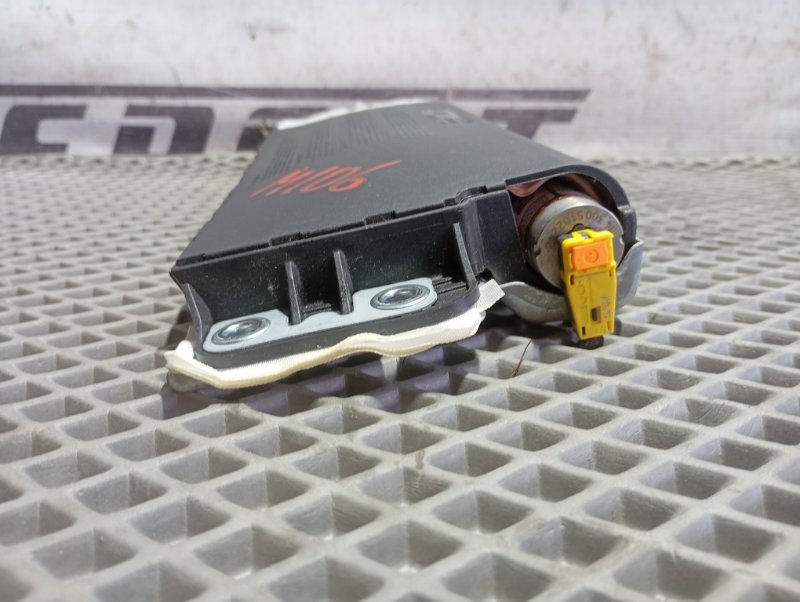 Подушка безопасности в колени Skoda YETI 2015