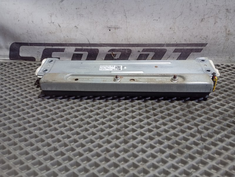 Подушка безопасности в колени Skoda YETI 2015