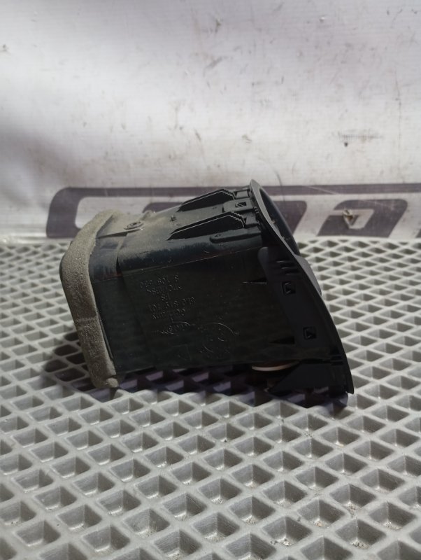 Дефлектор обдува салона Skoda YETI 2015