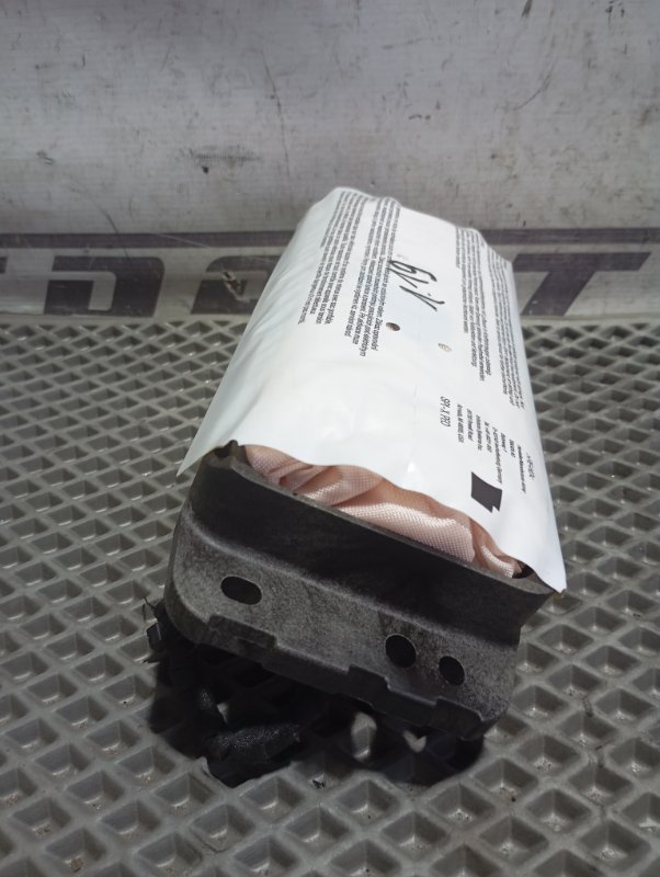 Подушка безопасности пассажира Skoda YETI 2015