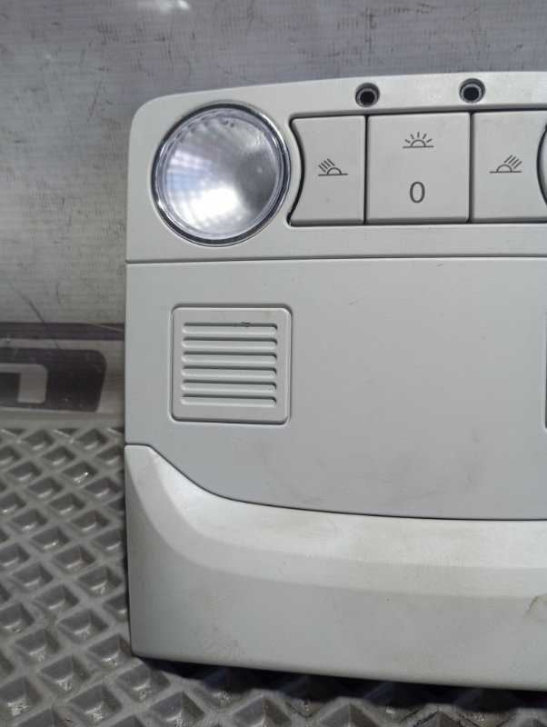 Плафон салона Skoda YETI 2015