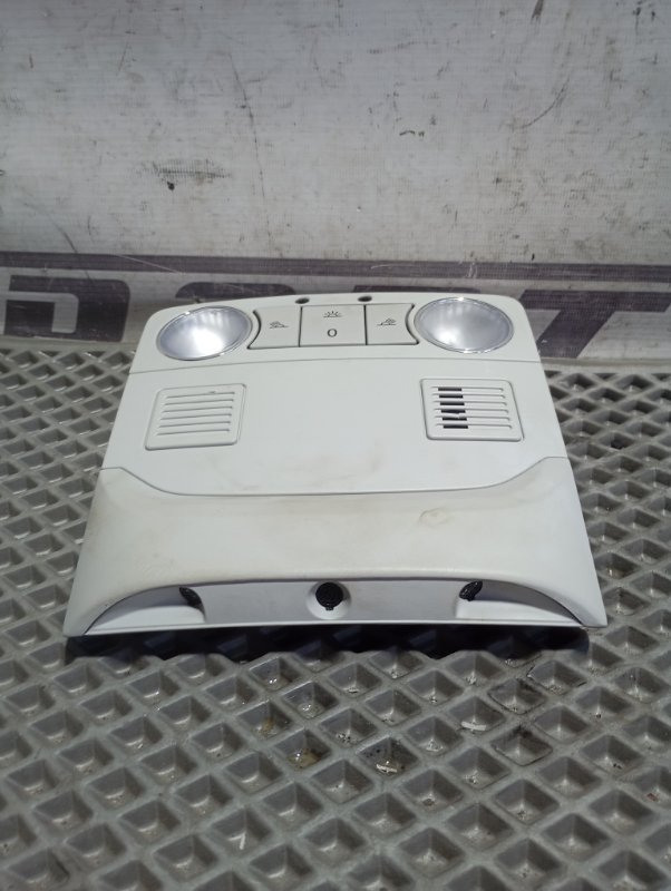 Плафон салона Skoda YETI 2015