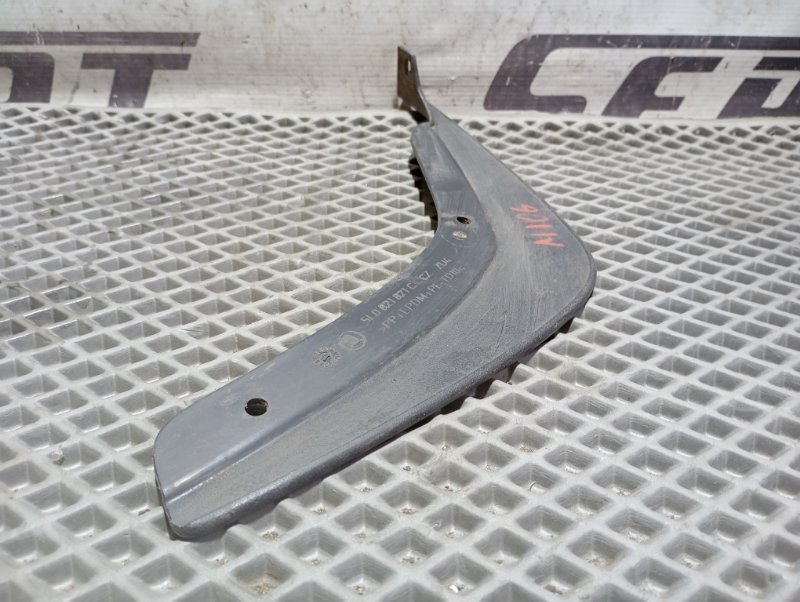 Брызговик Skoda YETI 2015