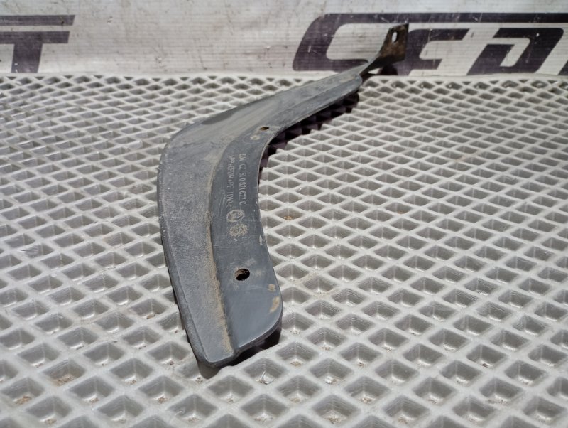 Брызговик Skoda YETI 2015