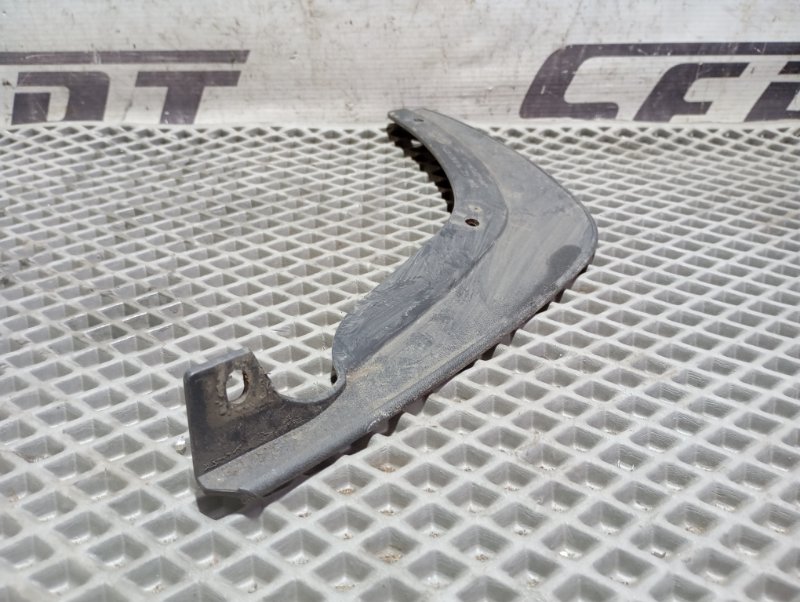 Брызговик Skoda YETI 2015