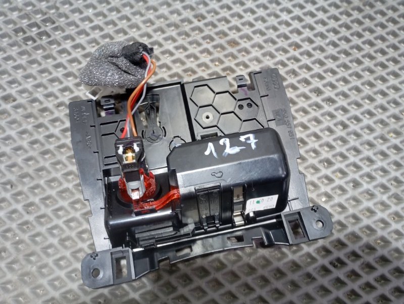 Пепельница Audi A4 2011 B8