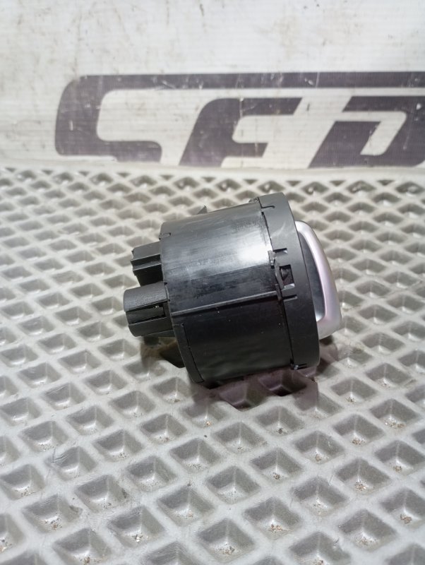 Переключатель света фар Volkswagen Golf 2011 Mk6