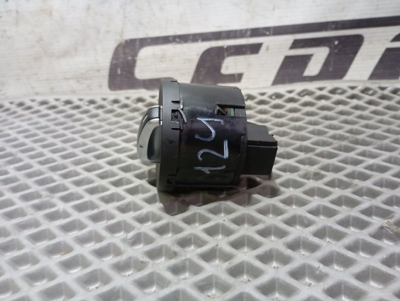 Переключатель света фар Volkswagen Golf 2011 Mk6