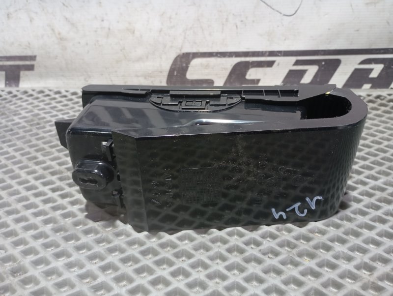 Подстаканник Volkswagen Golf 2011 Mk6