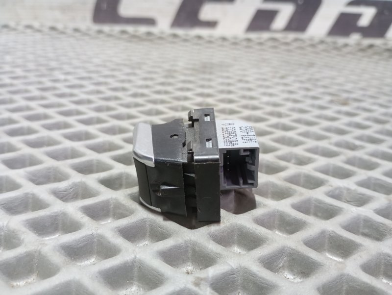 Кнопка стеклоподъемника Audi A6 ALLROAD 2014 C7