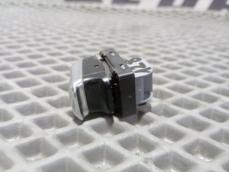 Кнопка стеклоподъемника Audi A6 ALLROAD 2014 C7