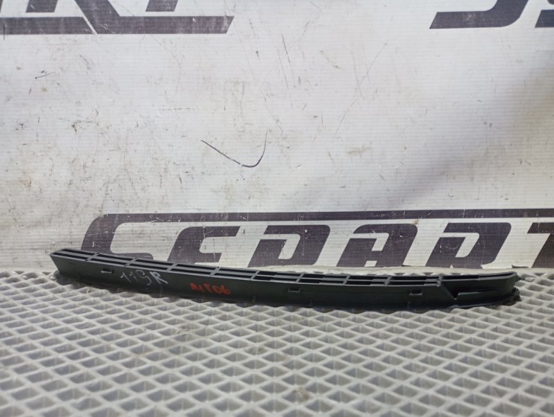 Дефлектор обдува лобового стекла Skoda YETI 2015