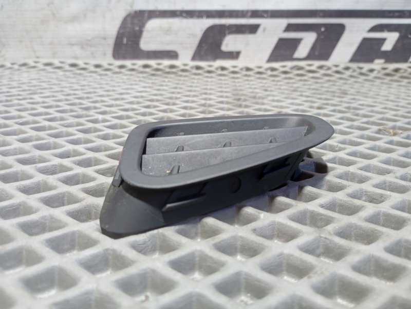 Дефлектор обдува салона Skoda YETI 2015