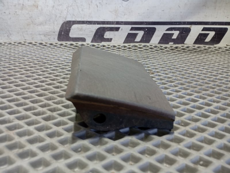 Молдинг крыла Audi Q5 2013 8R