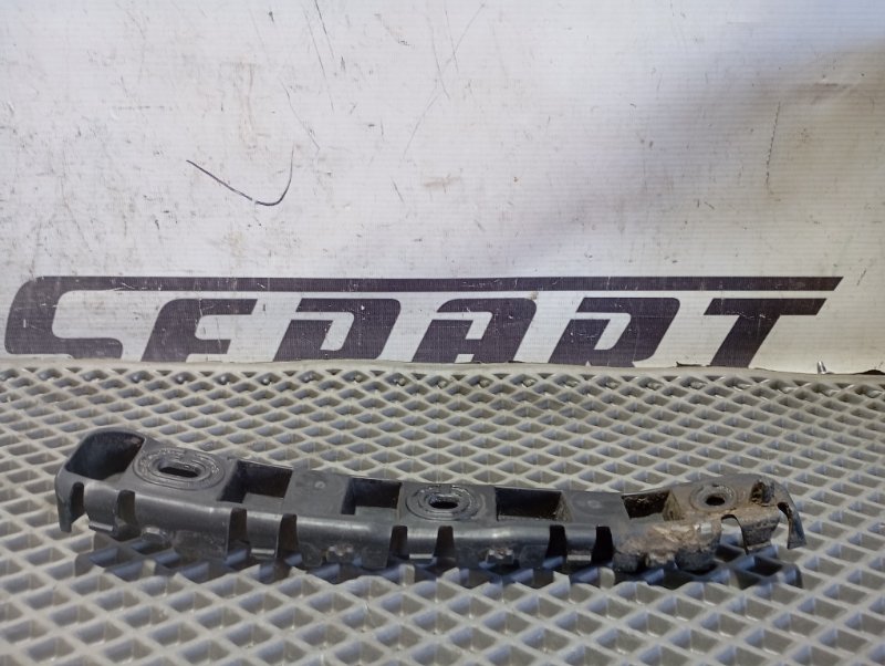 Кронштейн бампера Skoda YETI 2015