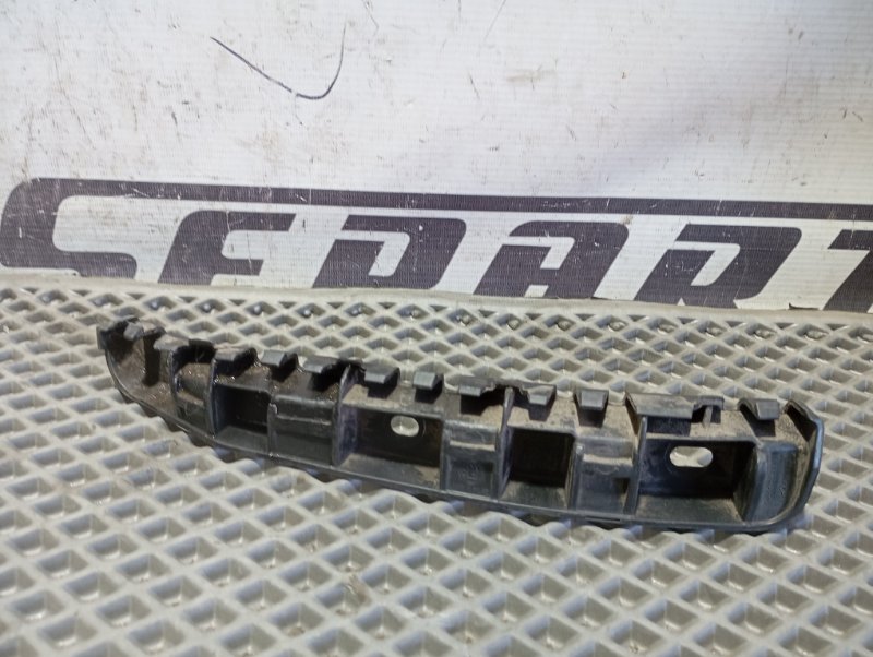 Кронштейн бампера Skoda YETI 2015