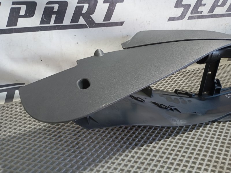 Подлокотник Volkswagen Tiguan 2014 5N