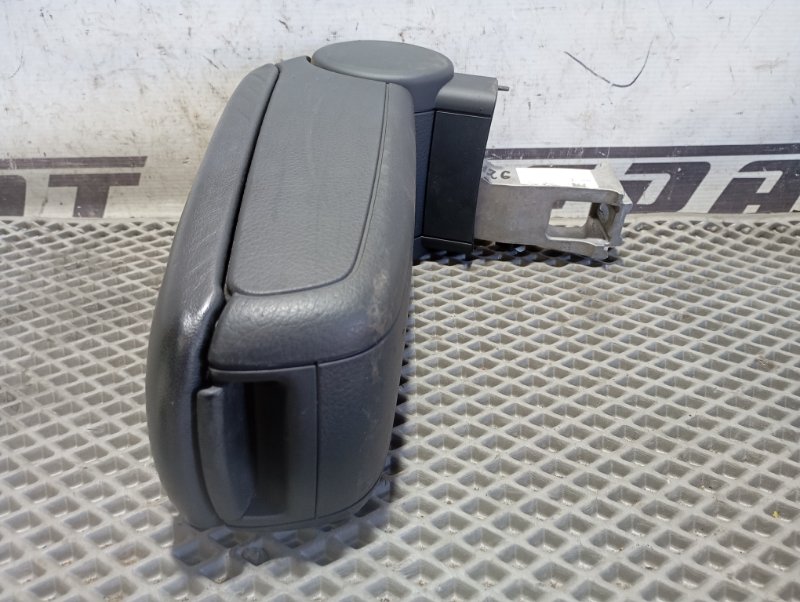 Подлокотник Audi A4 2002 B6